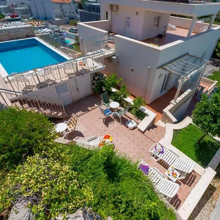 Borna Apartman