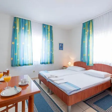 Borna Apartman *